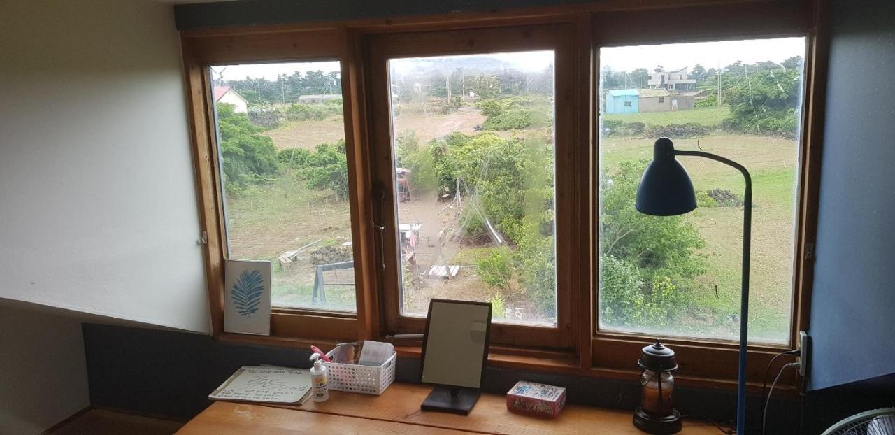 ג'גו Warang Guesthouse מראה חיצוני תמונה