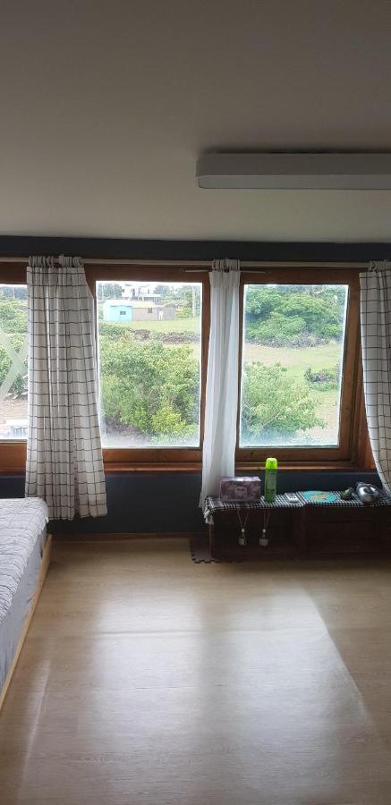 ג'גו Warang Guesthouse מראה חיצוני תמונה