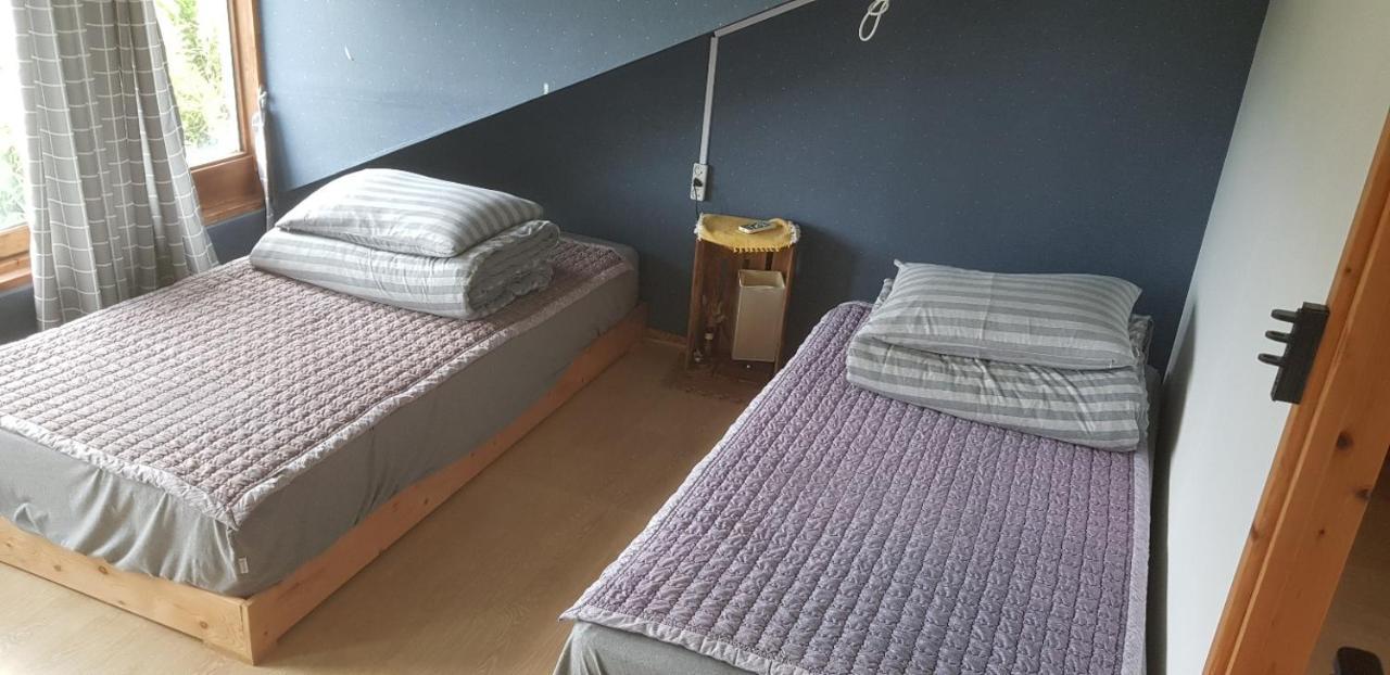 ג'גו Warang Guesthouse מראה חיצוני תמונה